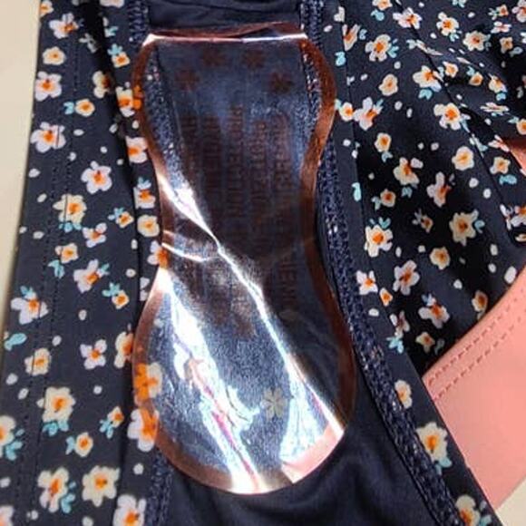 Aeropostale Blue Floral Print Cheeky Bikini Bottom ~ size M Junior - Picture 4 of 4